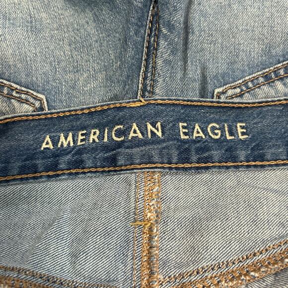 American Eagle 90s Boyfriend Denim Shorts Distressed Size 2 High Rise - Picture 6 of 10
